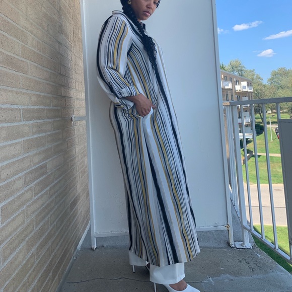 Ankle-length, collared Blouse-dress. - Picture 2 of 4